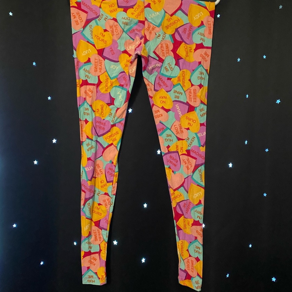 Lularoe Valentine Heart Leggings
